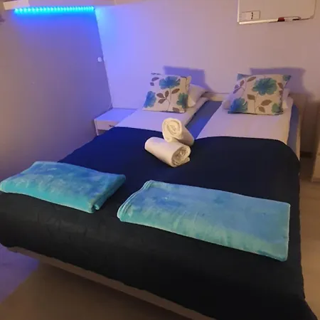 شقة Fotlandsvag Guest *